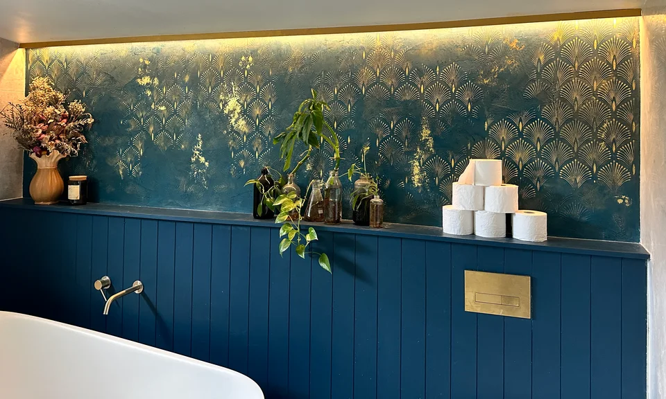 Gilded Deco, stencilled venetian in Bellingen, NSW