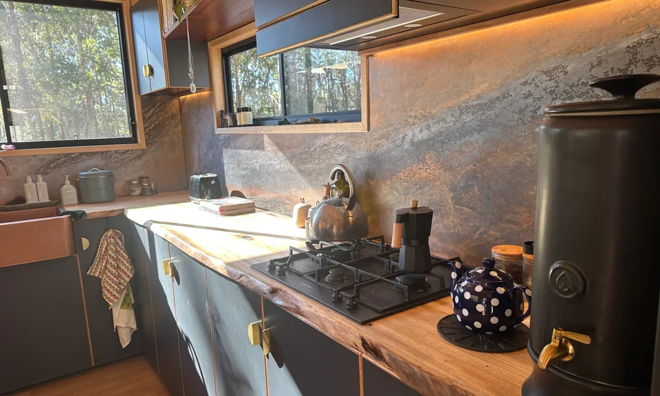 The Tiny Home, venetian plaster in Urunga, NSW